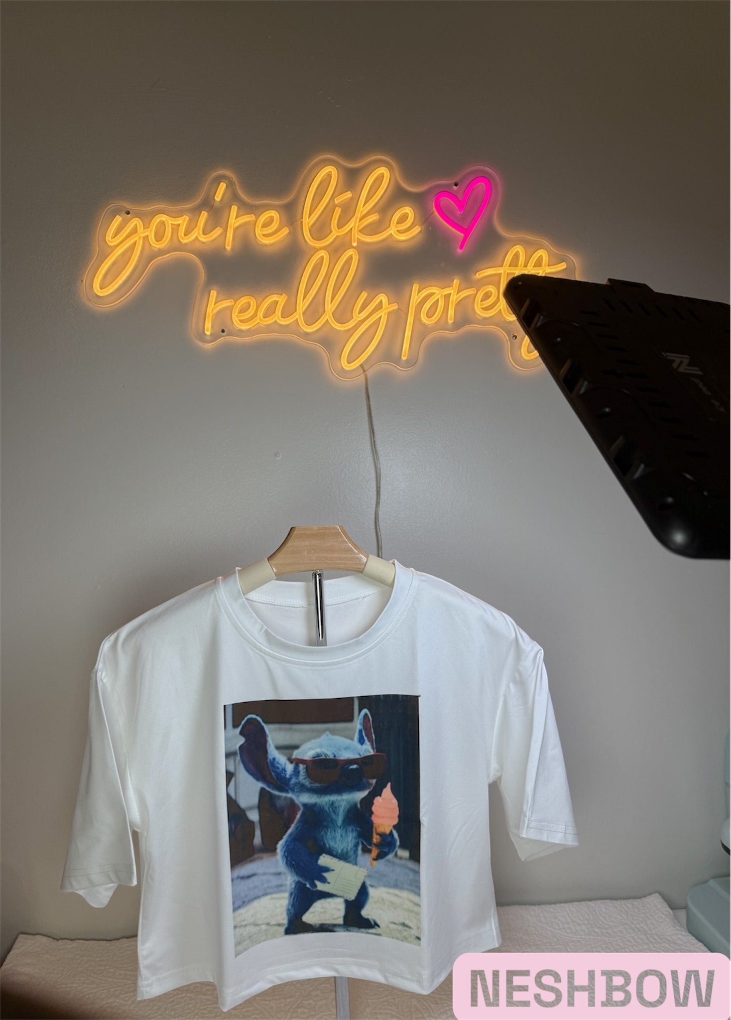 Too Cool For Earth! Crop-top